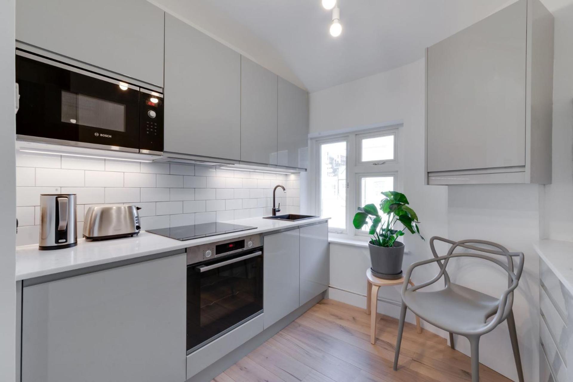 Stairway To Heaven - Fitzrovia - By Frankie Says Apartment London Ngoại thất bức ảnh